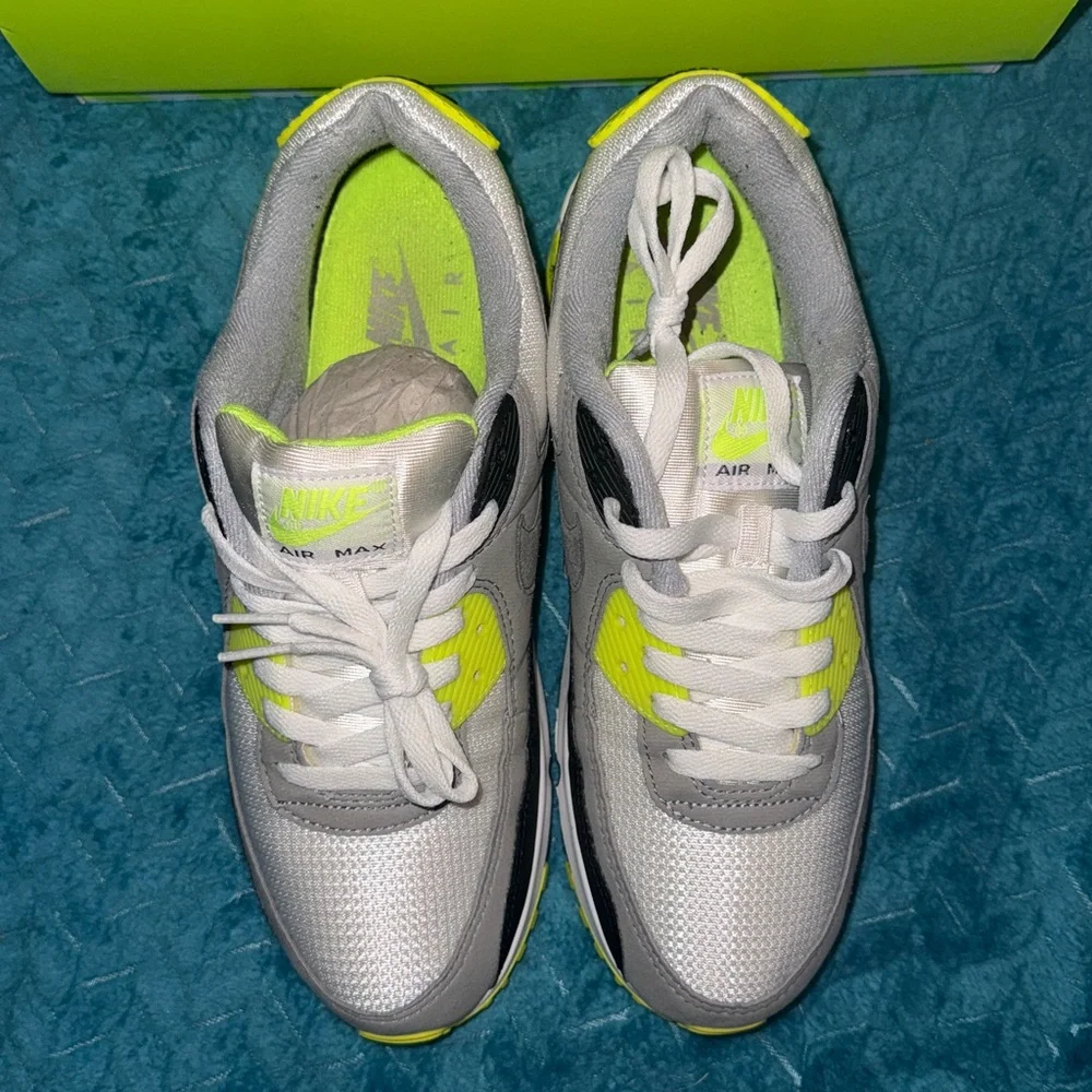 Nike Air Max 90 Recraft OG Volt - 8.5 Men’s/ 10 Women’s - Picture 3 of 8
